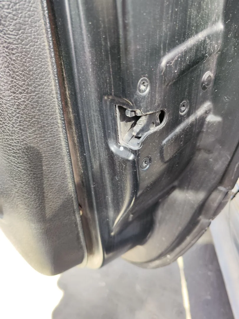 Foto de CERRADURA PUERTA DELANTERA DERECHA PEUGEOT 206 1.4 (75 CV / 55 KW) referencia 9136J1