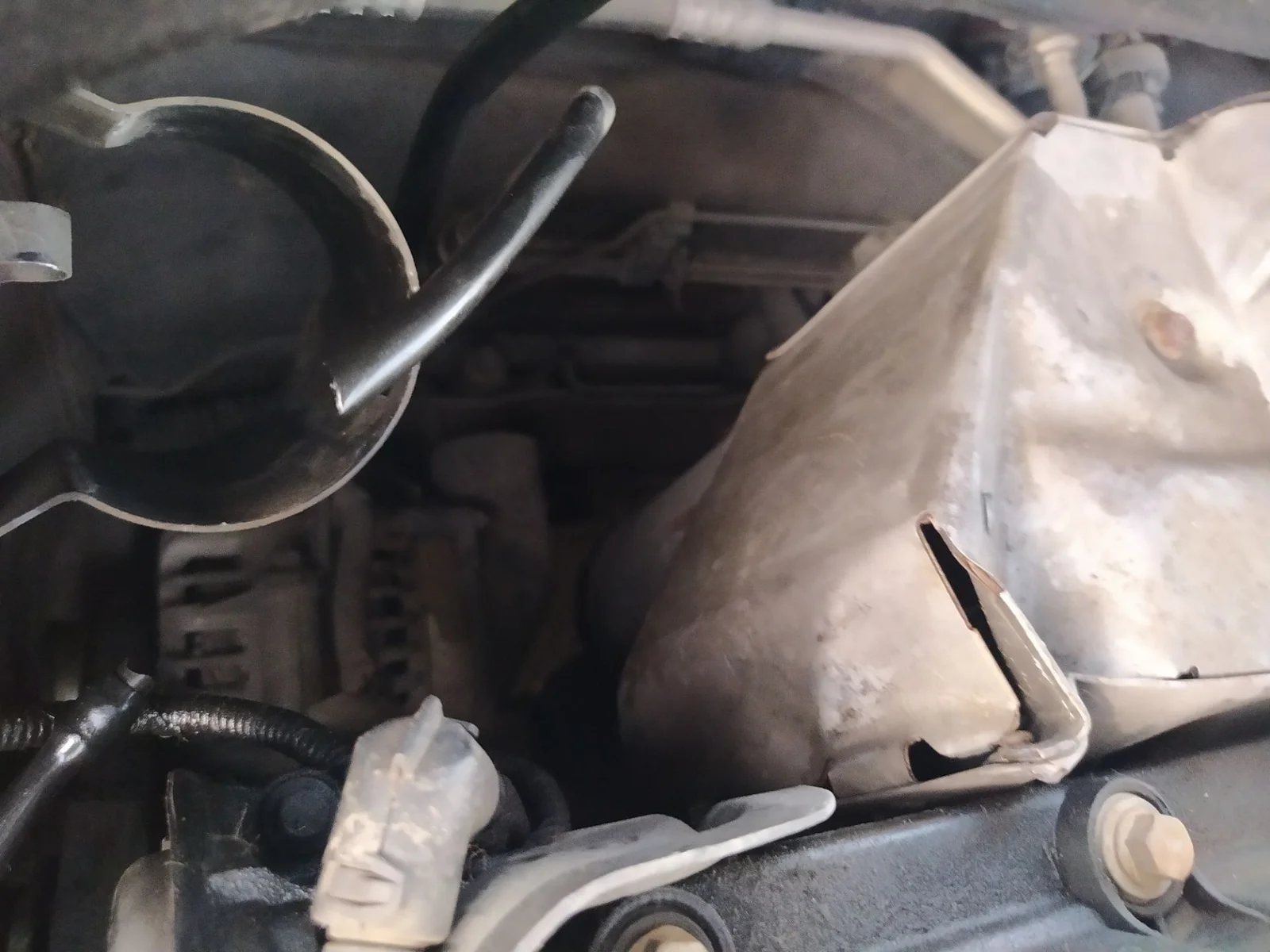 Foto de ALTERNADOR FORD MONDEO BERLINA (GE) 2.0 TDCi TD CAT (116 CV / 85 KW) referencia 1478608