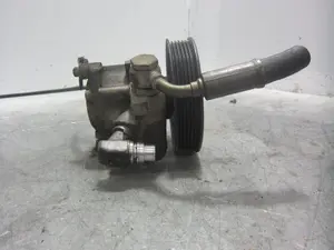 Foto de BOMBA DIRECCION MERCEDES-BENZ CLK (BM 208) CABRIO 3.2 V6 18V CAT (218 CV / 160 KW) referencia A0024662401 foto 4