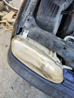Foto de FARO DERECHO VOLKSWAGEN GOLF III (1H1)(11.1991) 2.0 (116 CV / 85 KW) referencia 1H6941018AF foto 2
