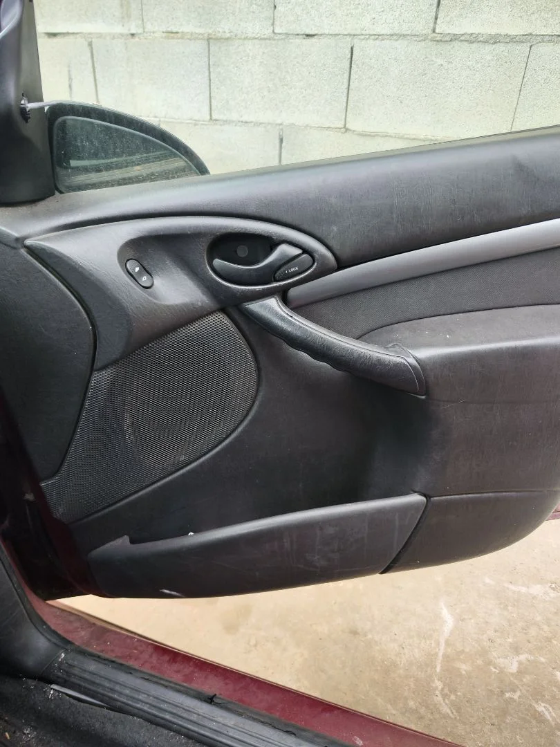 Foto de ELEVALUNAS DELANTERO DERECHO FORD FOCUS BERLINA (CAK) 1.6 16V CAT (101 CV / 74 KW)