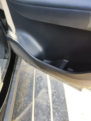Foto de ELEVALUNAS TRASERO DERECHO JAGUAR F-PACE 3.0 V6 Diesel CAT (301 CV / 221 KW) referencia HK8327000AB