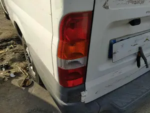 Foto de PILOTO TRASERO IZQUIERDO FORD TRANSIT COMBI (FY) 2.0 TD CAT (75 CV / 55 KW)