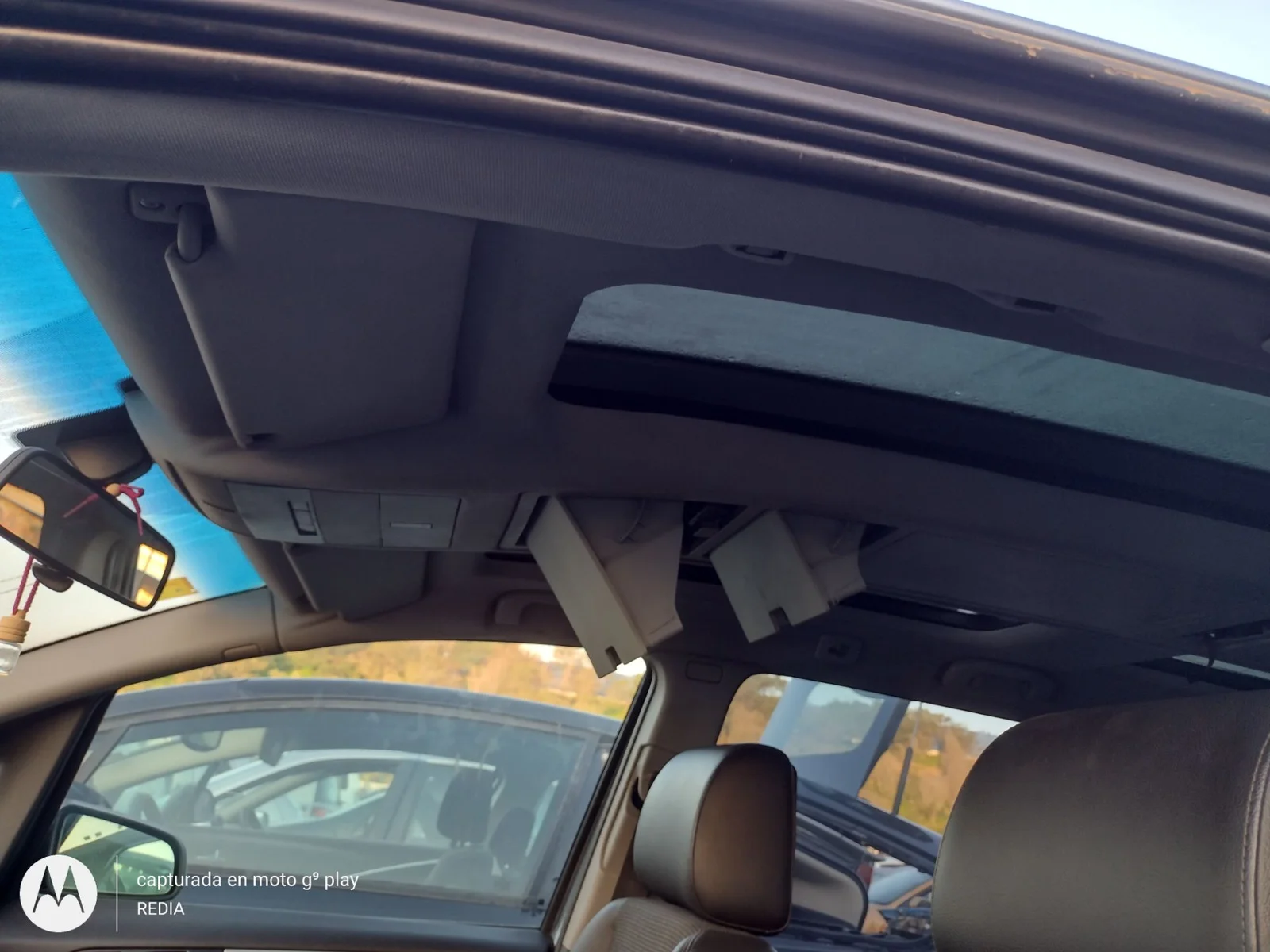 Foto de ASIDERO TECHO DELANTERO IZQUIERDO OPEL ZAFIRA B 1.9 16V CDTI CAT (Z 19 DTH / LRD) (150 CV / 110 KW)