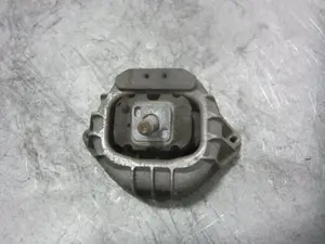 Foto de SOPORTE MOTOR BMW SERIE 3 BERLINA (E90) referencia 676885203
