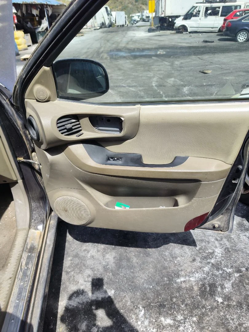 Foto de GUARNECIDO PUERTA DELANTERA DERECHA HYUNDAI SANTA FE (SM) 2.4 CAT (146 CV / 107 KW)