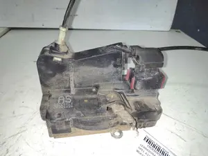 Foto de CERRADURA PUERTA DELANTERA IZQUIERDA OPEL ASTRA G BERLINA 1.7 16V DTI CAT (Y 17 DT / LR6) (75 CV / 55 KW) referencia 90561151 foto 2