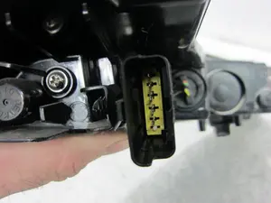 Foto de NO IDENTIFICADO CITROEN C5 AIRCROSS 1.2 12V e-THP / PureTech (131 CV / 96 KW) referencia 9818005180 foto 3