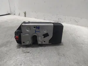 Foto de CERRADURA PUERTA TRASERA IZQUIERDA OPEL CORSA C 1.3 16V CDTI CAT (Z 13 DT / LN9) (69 CV / 51 KW) referencia 24414138