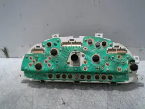 Foto de CUADRO INSTRUMENTOS HYUNDAI ACCENT (LC) 1.3 12V CAT (75 CV / 55 KW) referencia 71110550 foto 2