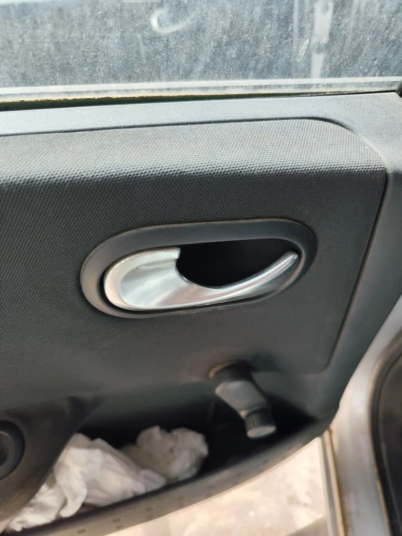 Foto de MANETA INTERIOR TRASERA IZQUIERDA RENAULT MEGANE II GRANDTOUR 1.5 dCi Diesel CAT (86 CV / 63 KW)