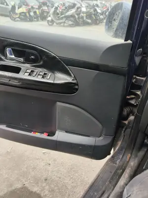 Foto de ELEVALUNAS DELANTERO IZQUIERDO VOLKSWAGEN SHARAN (7M6/7M9) 1.9 TDI (116 CV / 85 KW) referencia 7M0837461