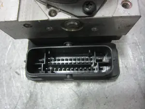 Foto de ABS HYUNDAI I20 (GB) 1.2 16V CAT (84 CV / 62 KW) referencia 58900C8250 foto 4