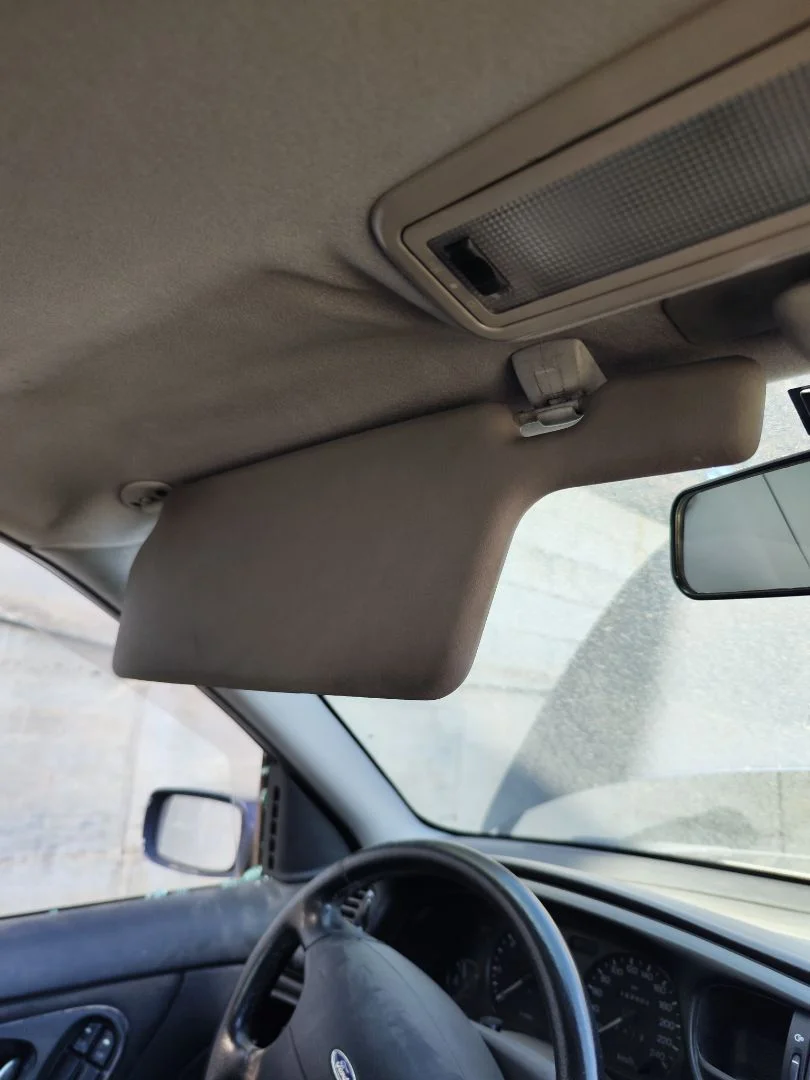 Foto de PARASOL IZQUIERDO FORD MONDEO BERLINA (GD) 1.8 Turbodiesel CAT (90 CV / 66 KW)