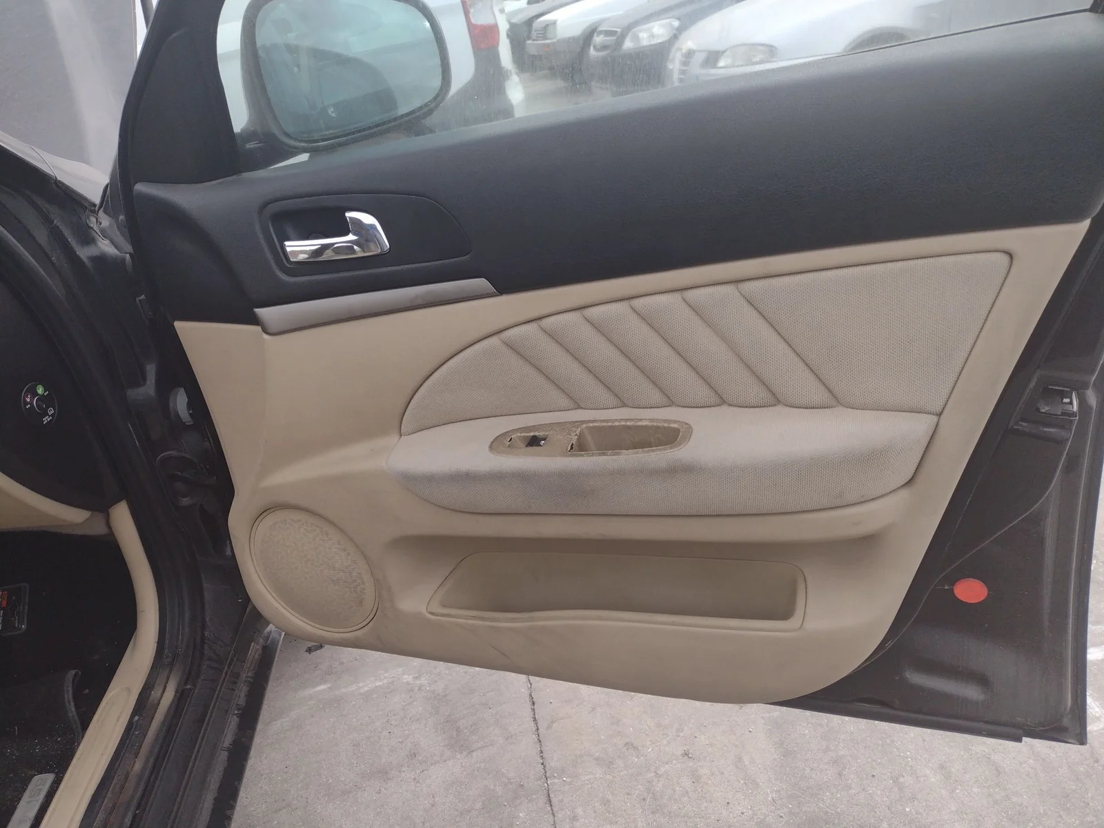 Foto de GUARNECIDO PUERTA DELANTERA DERECHA ALFA ROMEO 159 (140) 1.9 JTD (M) 16V CAT (150 CV / 110 KW)