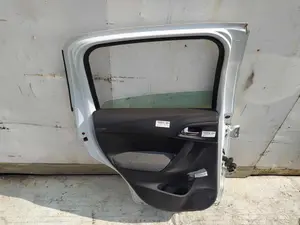 Foto de PUERTA TRASERA IZQUIERDA CITROEN C3 1.4 HDi (68 CV / 50 KW) foto 2