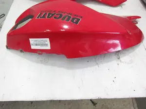 Foto de CARENADO DELANTERO DERECHO DUCATI MONSTER 1100 1078 cm3 - 70 kW (95 CV / 70 KW) referencia 48032591B foto 4