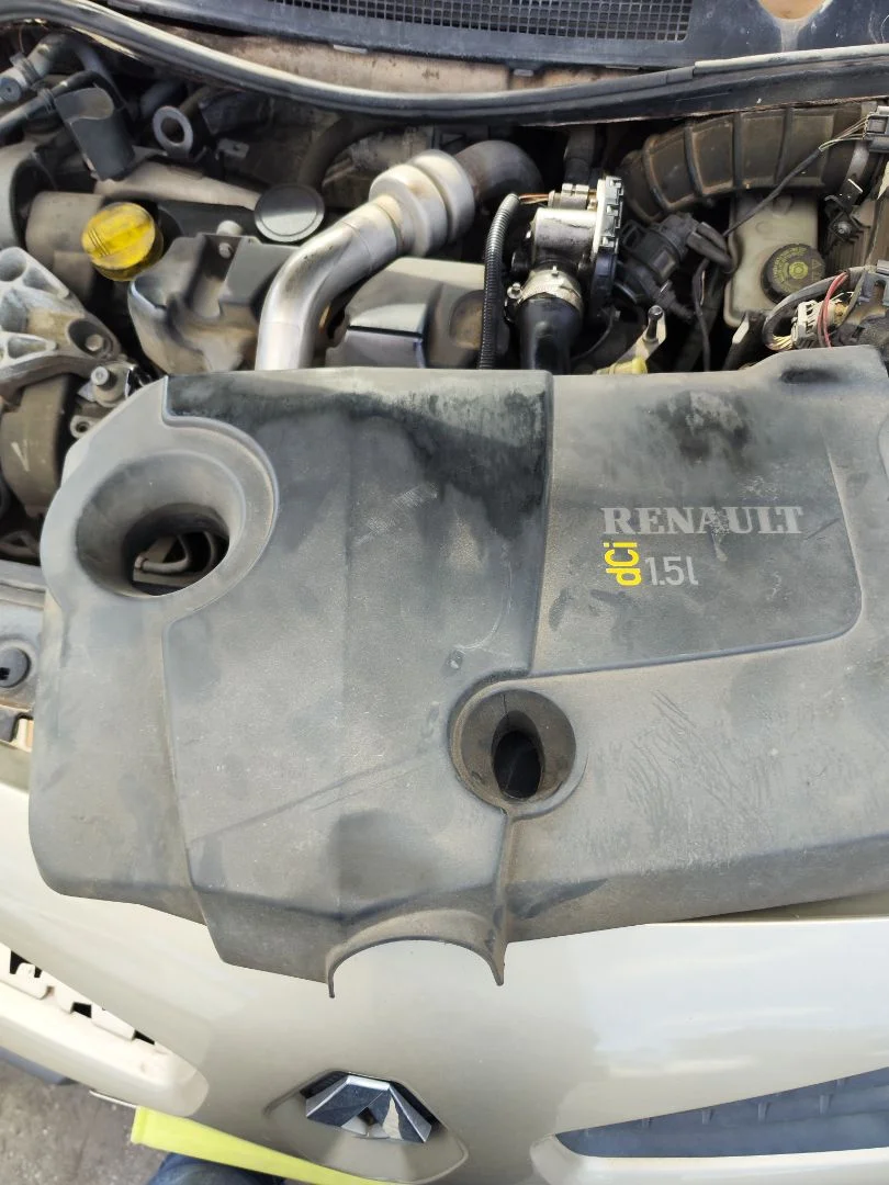 Foto de TAPA MOTOR RENAULT MEGANE II COUPE/CABRIO 1.5 dCi Diesel (106 CV / 78 KW)