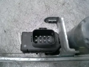 Foto de ELEVALUNAS TRASERO DERECHO FORD MONDEO TURNIER (GE) 2.0 TDCi CAT (131 CV / 96 KW) referencia 0130827772 foto 2