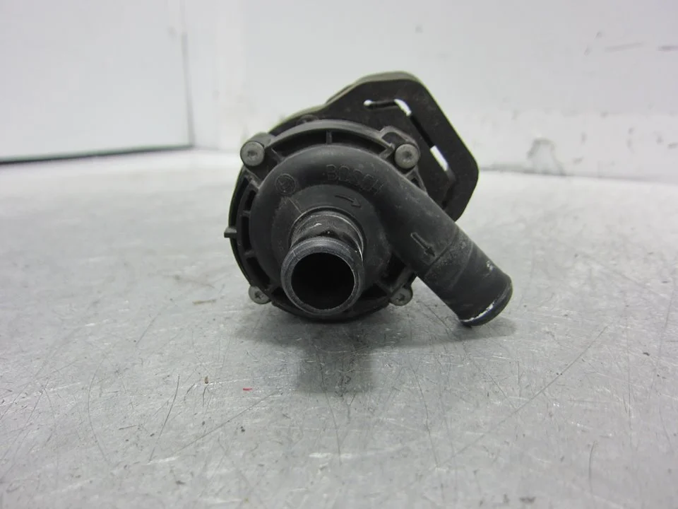 Foto de NO IDENTIFICADO MERCEDES-BENZ CLS (BM 219) 5.0 V8 24V CAT (306 CV / 225 KW) referencia A2118350028