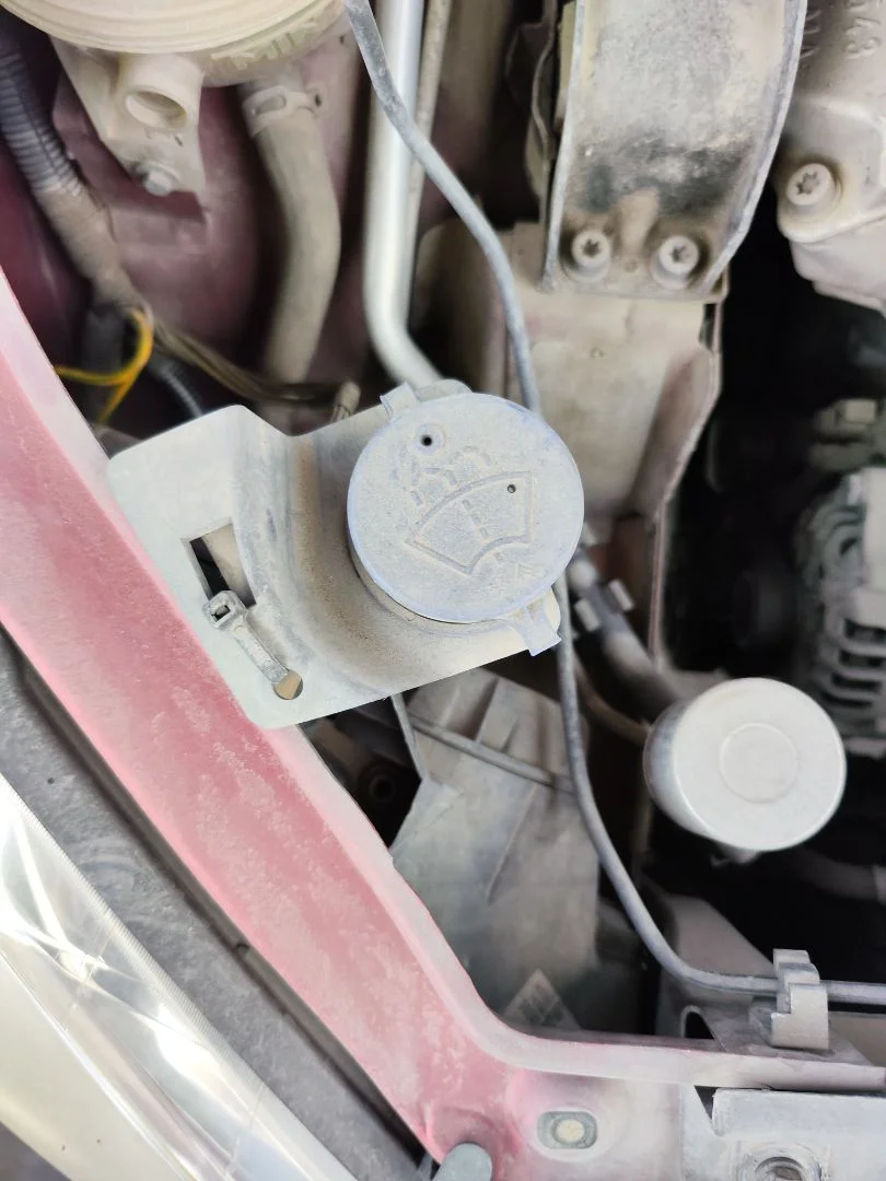 Foto de DEPOSITO LIMPIA PEUGEOT 307 (S1)(04.2001) 1.6 16V CAT (109 CV / 80 KW) referencia 6431C1