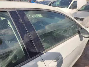 Foto de LUNA DELANTERA DERECHA VOLKSWAGEN GOLF VII (5G1/BE1) 1.6 TDI DPF (105 CV / 77 KW)