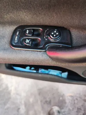Foto de MANDO ELEVALUNAS DELANTERO IZQUIERDO ALFA ROMEO 147 (190) 1.9 JTD CAT (110 CV / 81 KW)