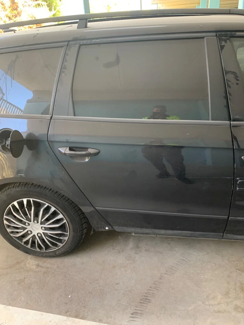 Foto de PUERTA TRASERA DERECHA VOLKSWAGEN PASSAT VARIANT (3C5) 2.0 TDI (140 CV / 103 KW) referencia 3C9833056D