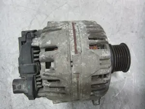 Foto de ALTERNADOR VOLKSWAGEN POLO V (6C1) 1.0 (75 CV / 55 KW) referencia 037903025M foto 4