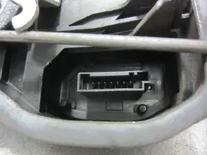 Foto de CERRADURA PUERTA TRASERA DERECHA BMW SERIE 7 (E65/E66) 3.0 Turbodiesel CAT (218 CV / 160 KW) referencia 7154630 foto 4