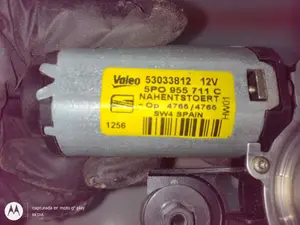 Foto de MOTOR LIMPIA TRASERO SEAT LEON (1P1) 1.9 TDI (105 CV / 77 KW) referencia 5P0955711C foto 3