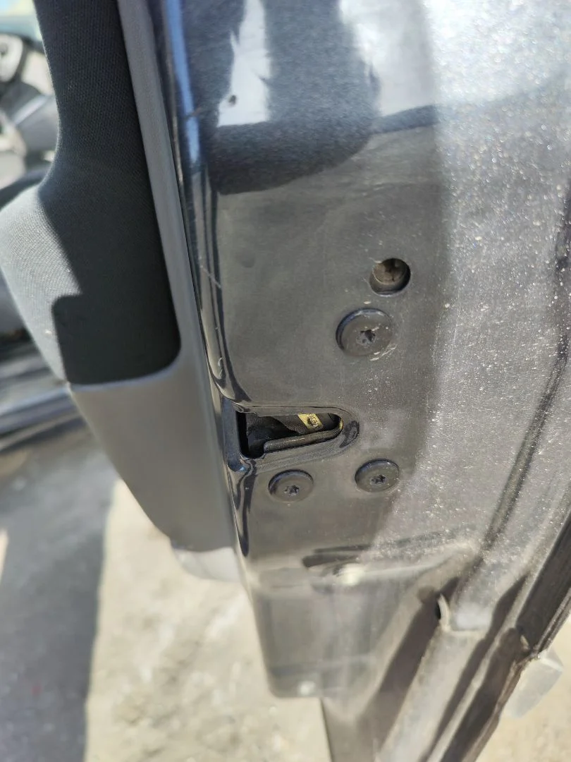 Foto de CERRADURA PUERTA DELANTERA DERECHA RENAULT SCENIC II (JM) 1.5 dCi Diesel (106 CV / 78 KW)