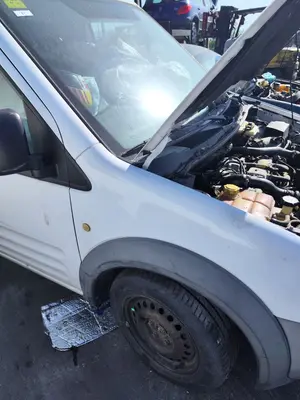 Foto de ALETA DELANTERA DERECHA FORD TRANSIT CONNECT (TC7) 1.8 TDCi CAT (90 CV / 66 KW) foto 2