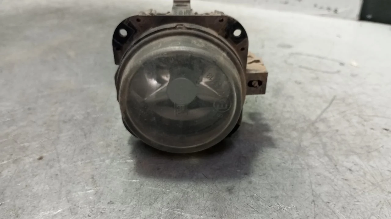 Foto de FARO ANTINIEBLA DERECHO CITROEN XSARA PICASSO 2.0 HDi CAT (RHY / DW10TD) (90 CV / 66 KW) referencia 9638225680