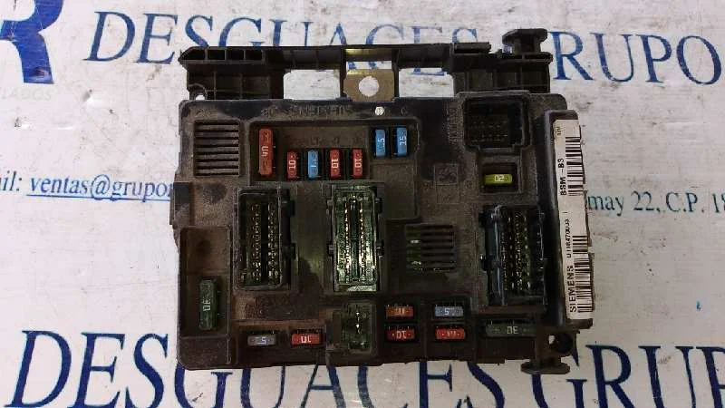 Foto de CAJA RELES / FUSIBLES CITROEN BERLINGO referencia 9650618480-00