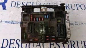 Foto de CAJA RELES / FUSIBLES CITROEN BERLINGO referencia 9650618480-00