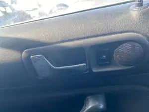 Foto de MANETA INTERIOR TRASERA IZQUIERDA VOLKSWAGEN GOLF IV BERLINA (1J1)(10.1997) 1.9 TDI (110 CV / 81 KW)