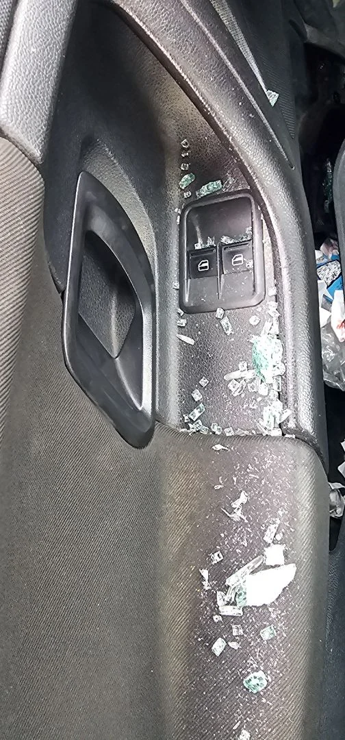 Foto de MANETA INTERIOR DELANTERA IZQUIERDA SKODA FABIA (5J2) 1.2 (60 CV / 44 KW) referencia 5J0837225A 2AU