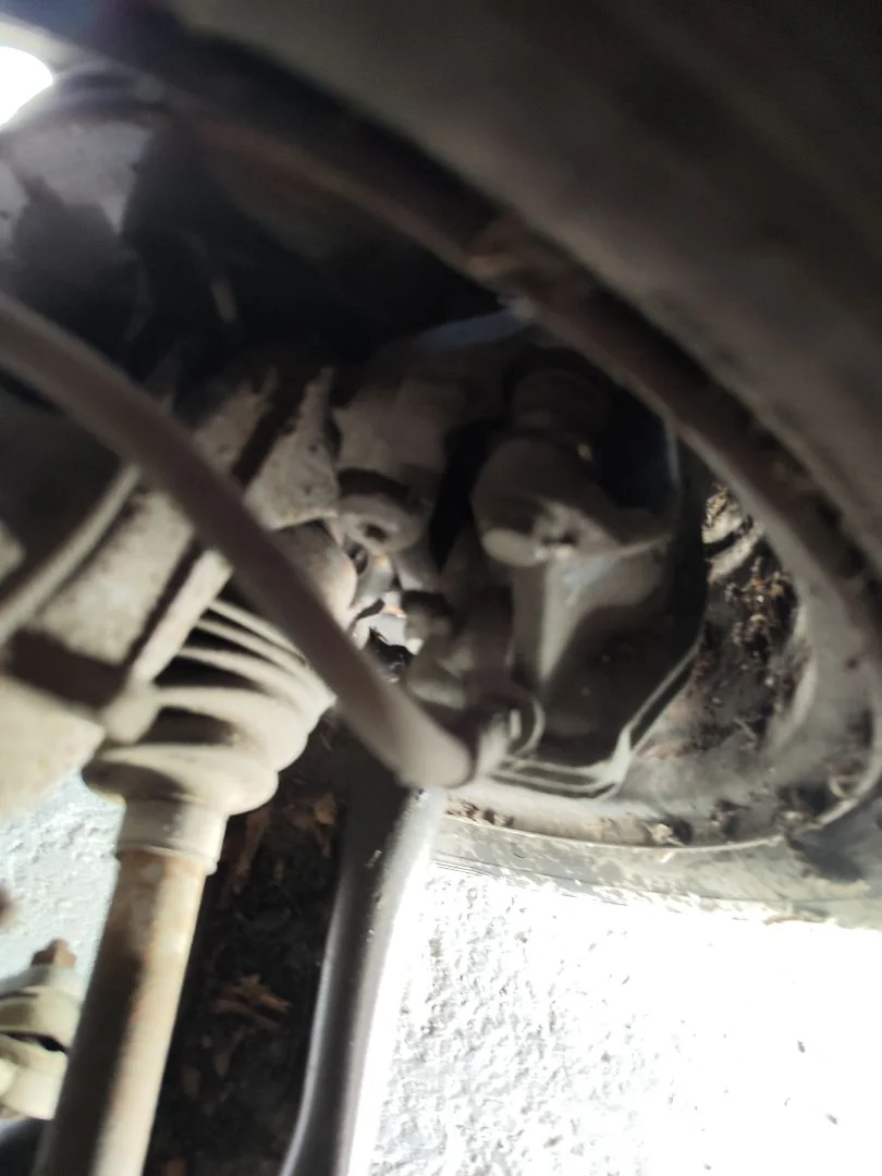 Foto de PINZA DE FRENO DELANTERA IZQUIERDA PEUGEOT 207 1.4 HDi (68 CV / 50 KW) referencia 1617292080