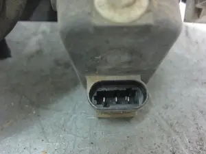 Foto de FARO DERECHO RENAULT CLIO II FASE I (B/CB0) 1.2 (58 CV / 43 KW) referencia 084240 foto 3