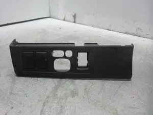 Foto de NO IDENTIFICADO TOYOTA AVENSIS CROSS SPORT (T27) 1.8 16V CAT (147 CV / 108 KW)