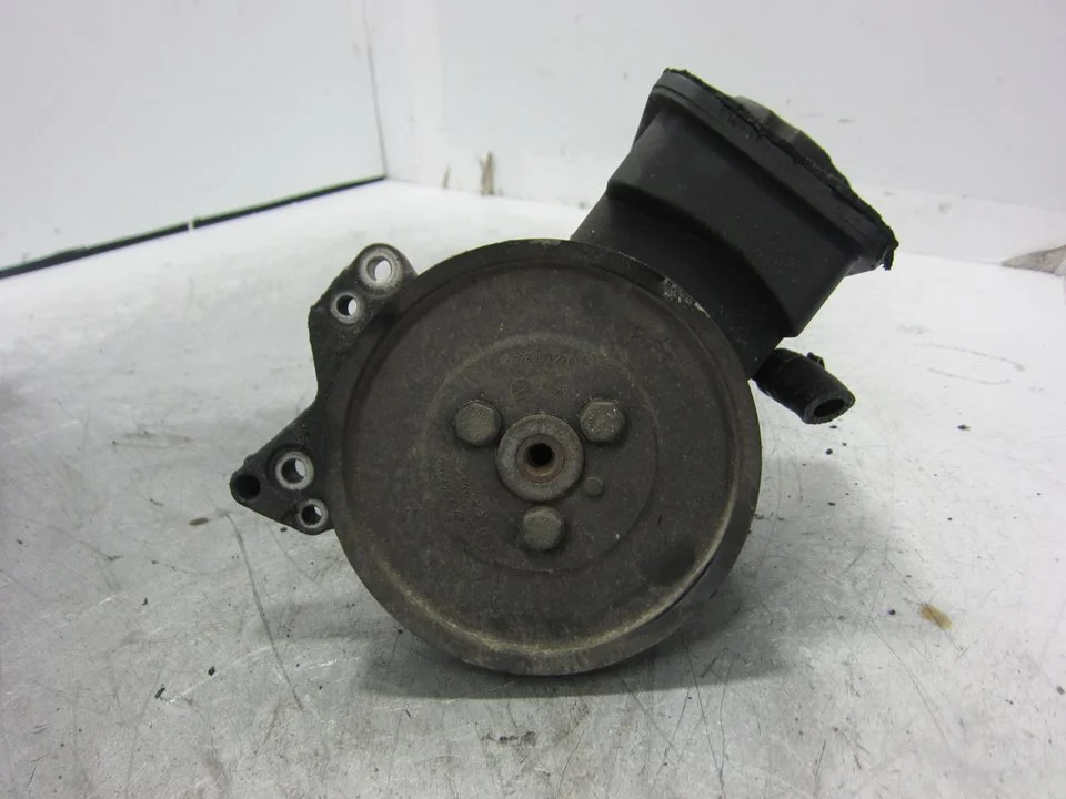 Foto de BOMBA DIRECCION BMW SERIE 5 BERLINA (E39) referencia 1095749