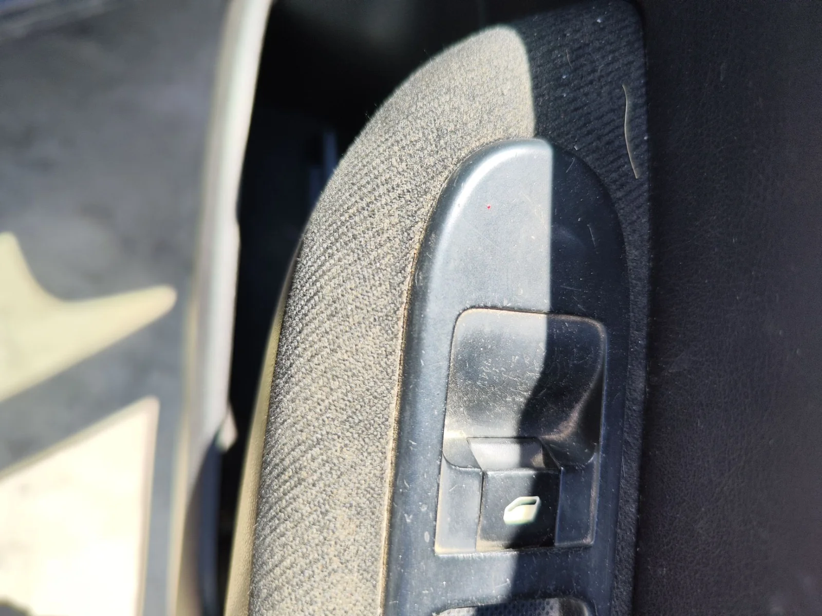Foto de MANDO ELEVALUNAS DELANTERO DERECHO PEUGEOT 307 BERLINA (S2) 1.4 16V CAT (KFU / ET3J4) (88 CV / 65 KW)