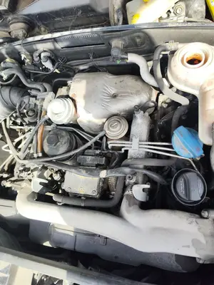 Foto de VALVULA AIRE ADICIONAL AUDI A6 BERLINA (4B2) 2.5 V6 24V TDI (180 CV / 132 KW) referencia 057145100K