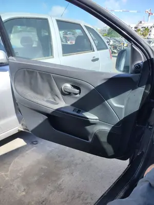 Foto de GUARNECIDO PUERTA DELANTERA IZQUIERDA NISSAN NOTE (E11E) 1.4 CAT (88 CV / 65 KW)