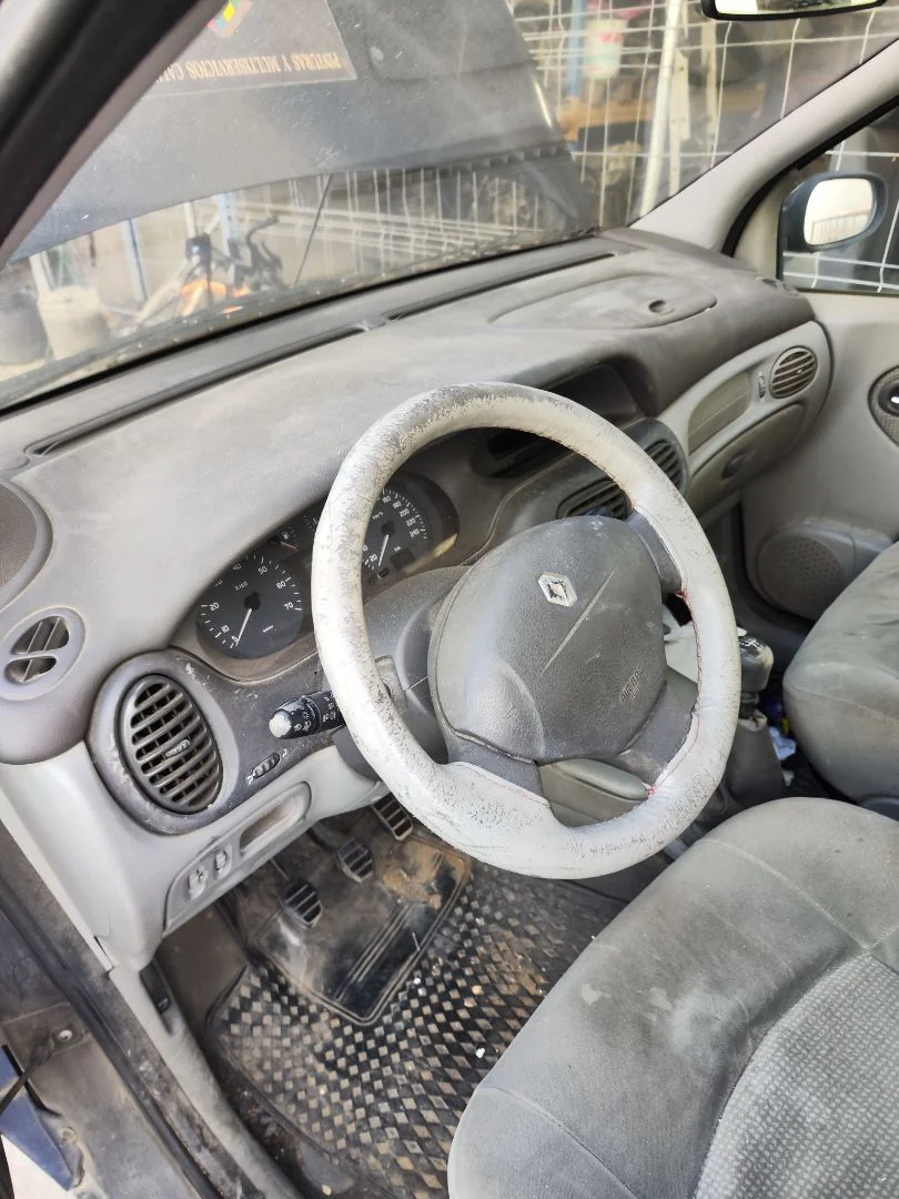 Foto de SALPICADERO RENAULT SCENIC I (JA...) 1.9 dCi Diesel CAT (102 CV / 75 KW) referencia 7700426756