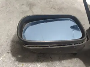 Foto de RETROVISOR IZQUIERDO VOLKSWAGEN GOLF IV BERLINA (1J1)(10.1997) 1.9 TDI (116 CV / 85 KW) referencia E1020479 foto 6
