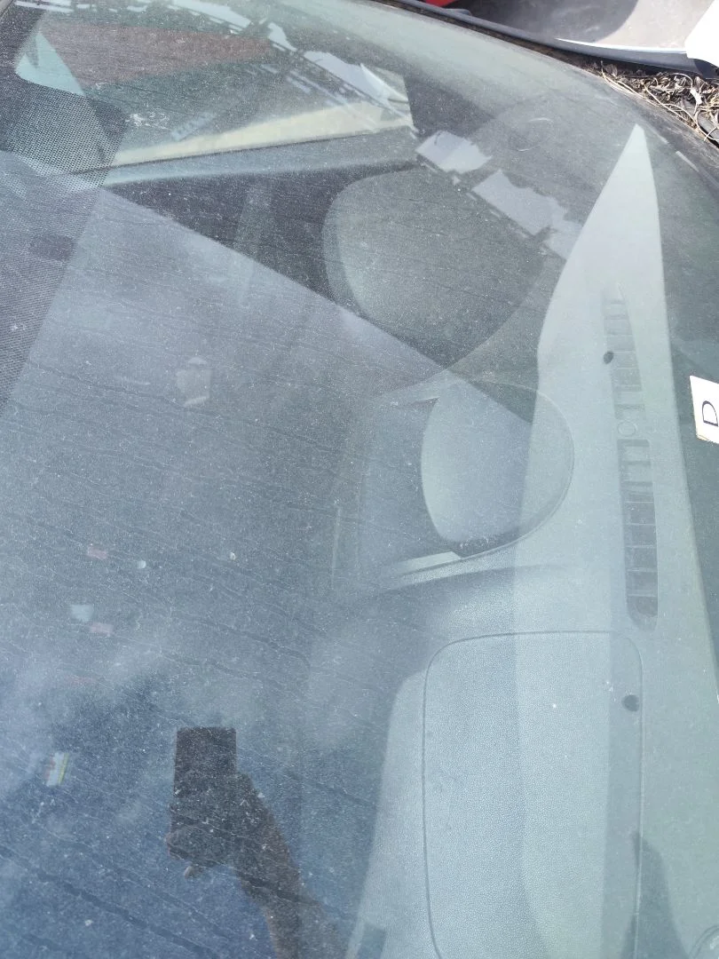 Foto de PARABRISAS RENAULT CLIO III 1.2 16V (75 CV / 55 KW)