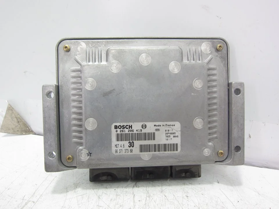 Foto de CENTRALITA MOTOR UCE CITROEN C5 BERLINA 3.0 V6 (207 CV / 152 KW) referencia 0261206419