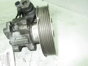 Foto de BOMBA DIRECCION AUDI A4 BERLINA (8E) referencia 8E0145155T foto 5